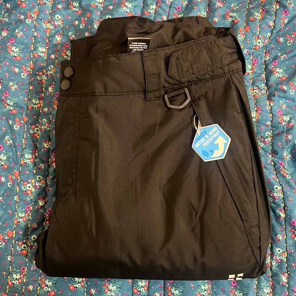 Brand new insulated snow pants